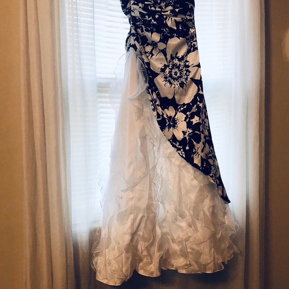 Black and white formal dress. Size 3/4 - Picture 2 of 4